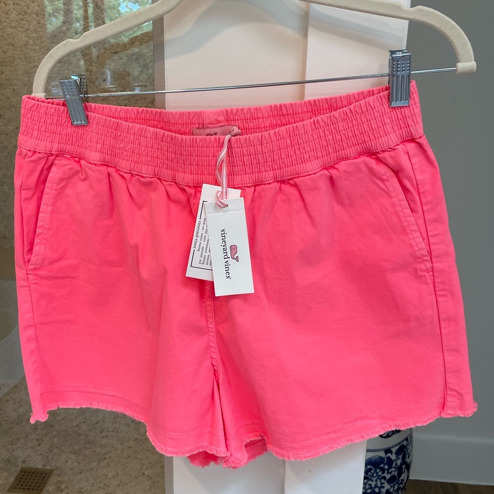 NWT- Vineyard Vines Pull-On Everyday Shorts